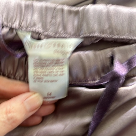 Three piece size medium purple satin pajamas set. - Picture 12 of 14